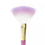 Lepezasta četkica REAL TECHNIQUES BRUSH CRUSH™ Vol. I