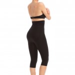 MASSAGE & SHAPE Fitness pantalonice ispod kolena sa dubokim strukom - Art.323